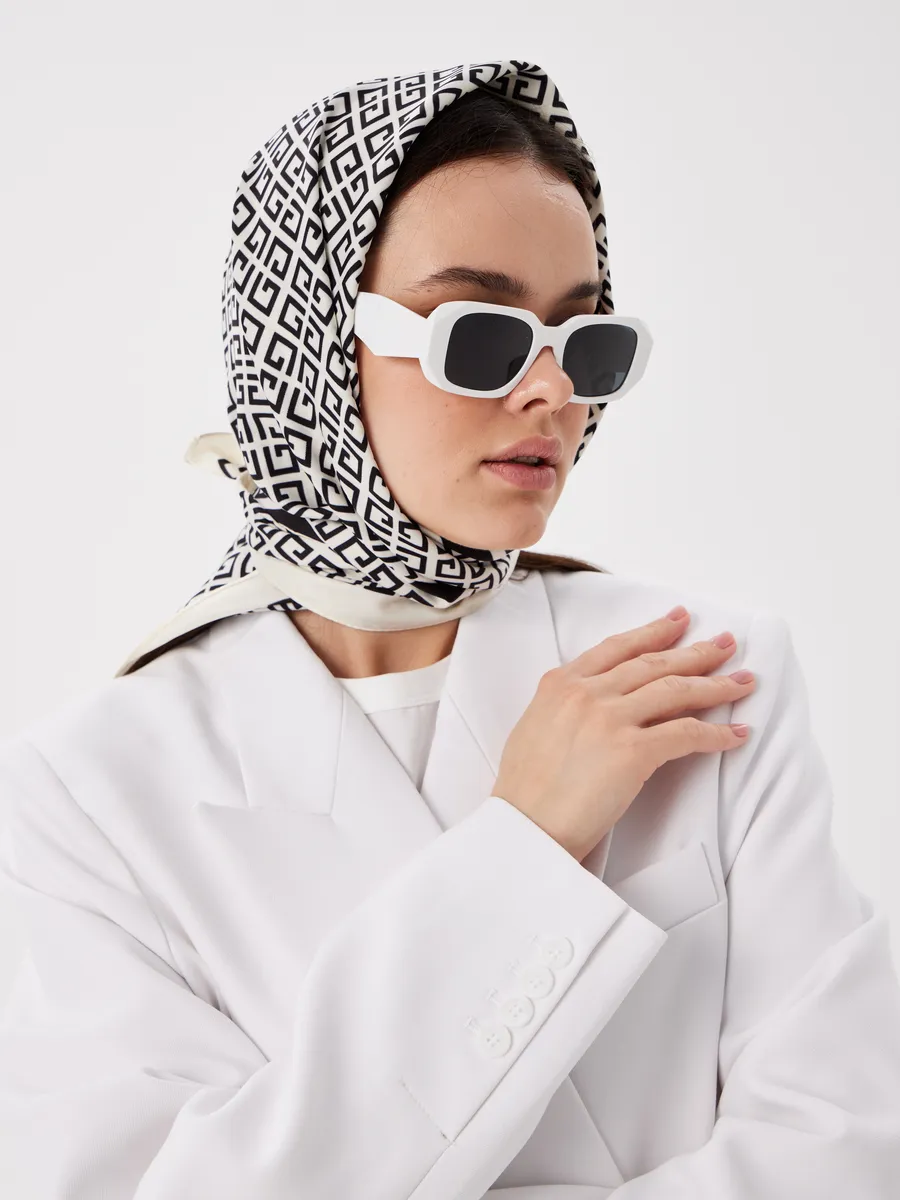 Lenço Estampado Emma Leblanc Nº02