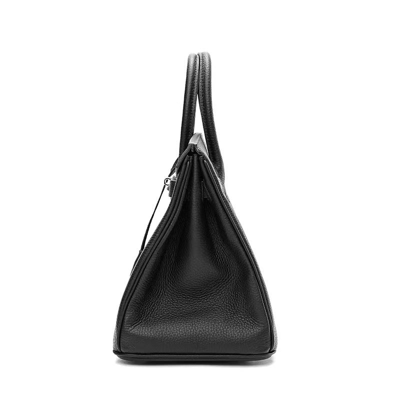 Bolsa Classic Média Couro Legítimo Barcelona Ferragem Prata