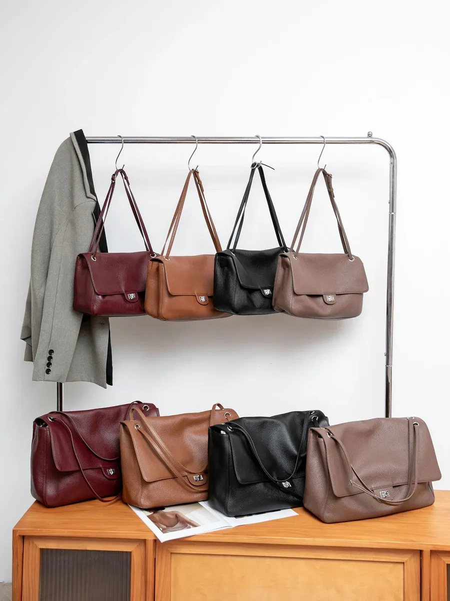 Bolsa Flap Couro Legítimo Chloe Média