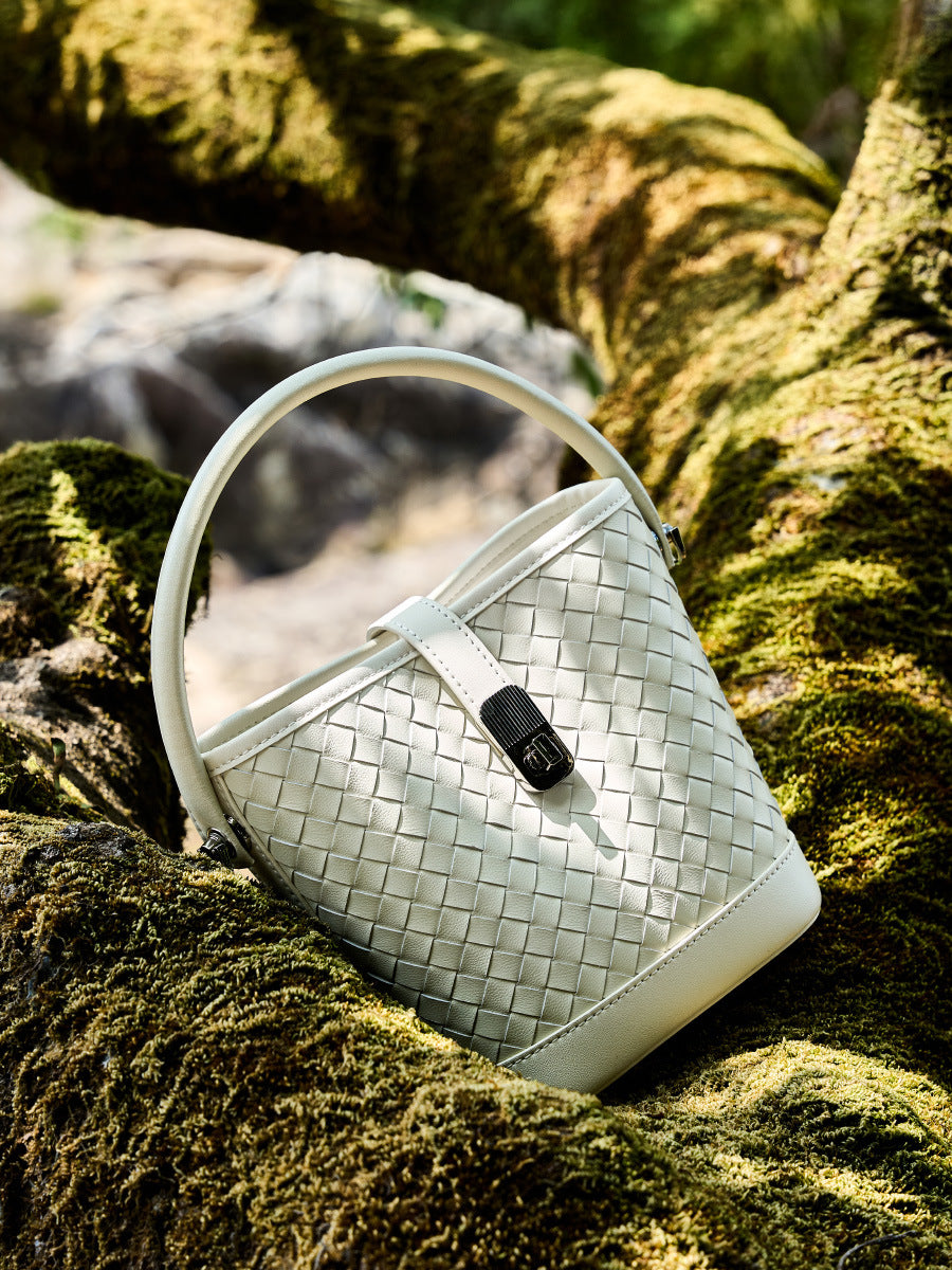 Bolsa Bucket Trançada Couro Legítimo Capri