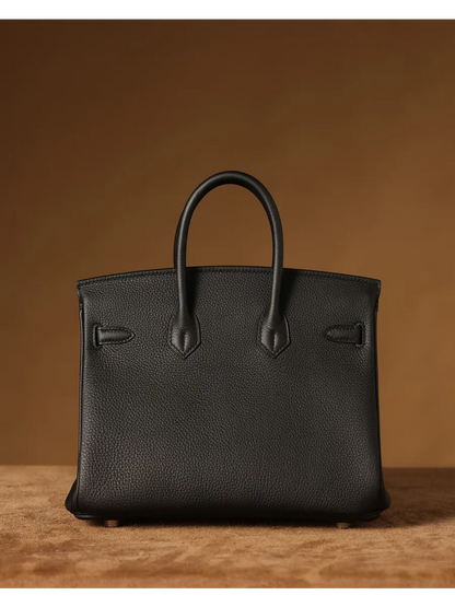 Bolsa Classic Média Couro Legítimo Barcelona Ferragem Prata