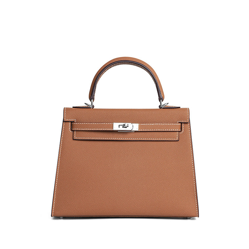 Bolsa Classic Média Couro Legítimo Madri Ferragem Prata