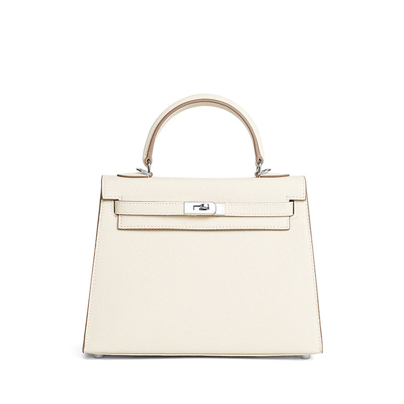 Bolsa Classic Média Couro Legítimo Madri Ferragem Prata